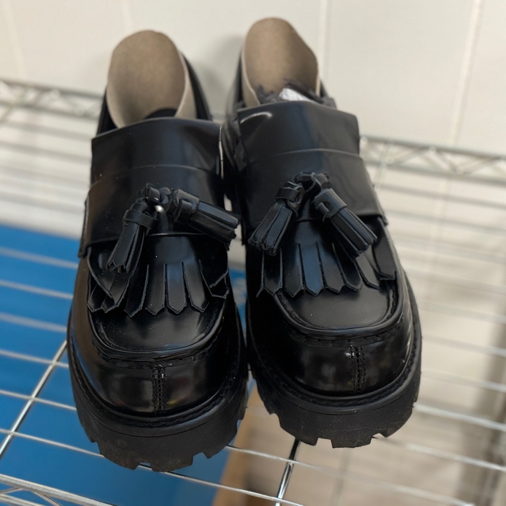 Brand new 37 Vagabond Black Tassel Loafers